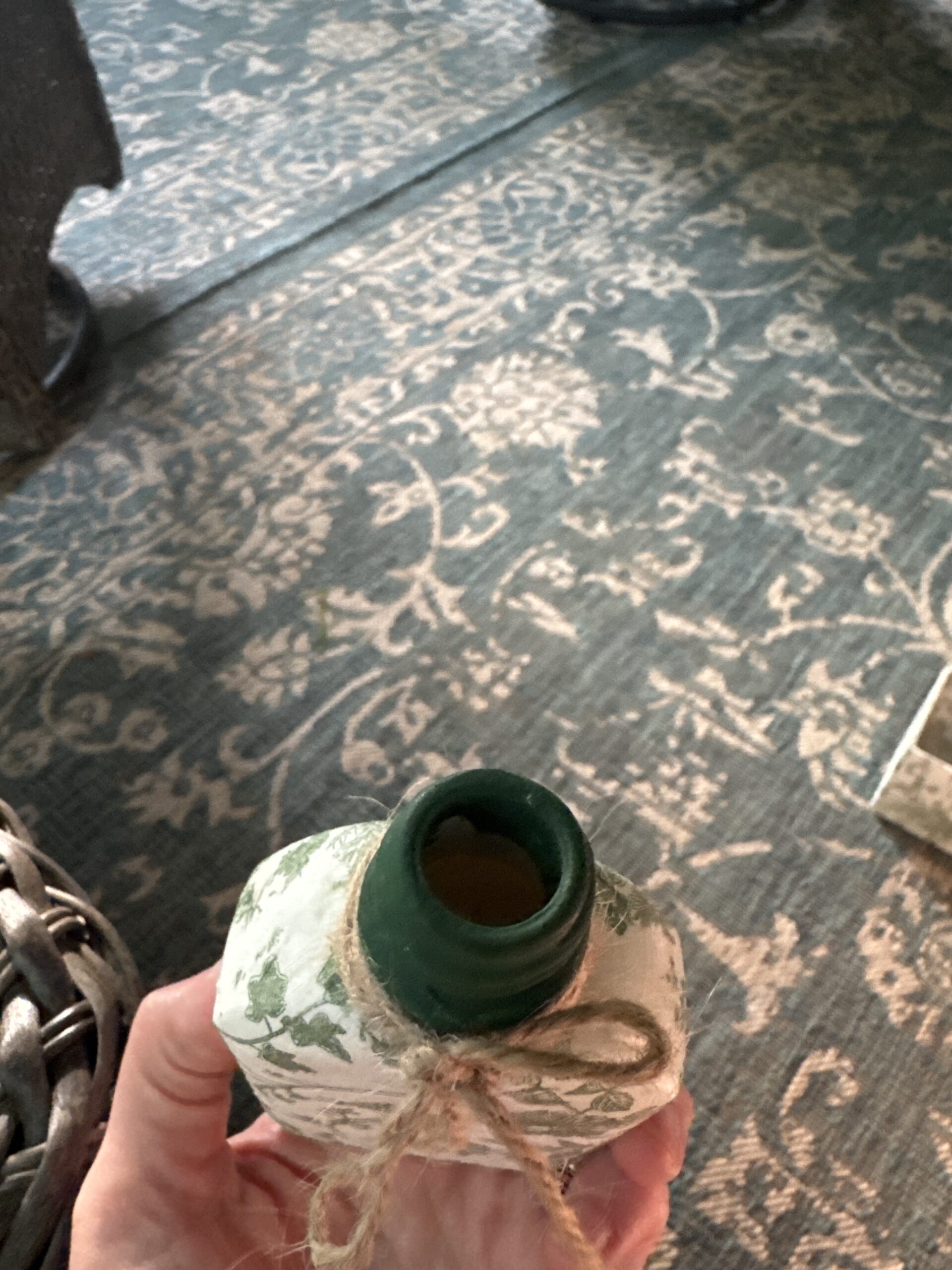 Antique Herbarium Field Bottle Vase - Image 2